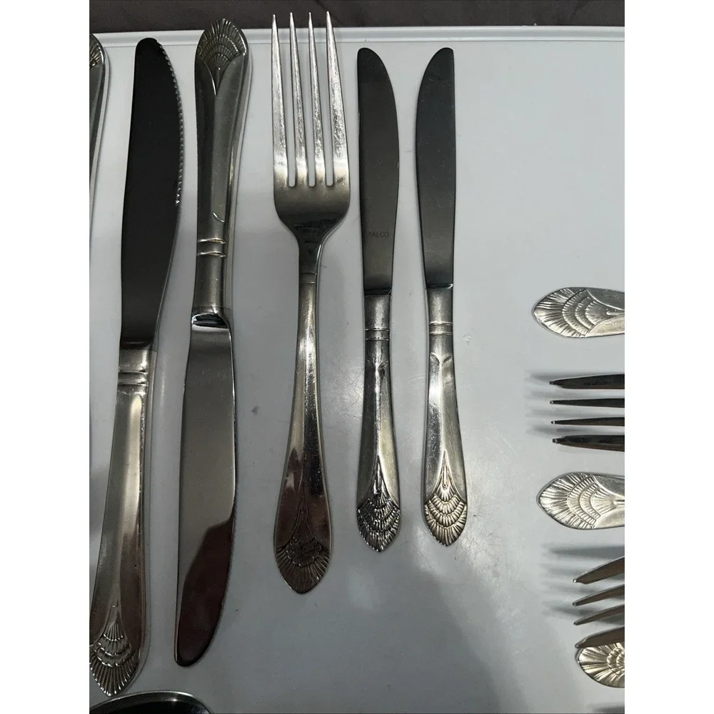 27 Piece Replacement Flatware World Walco WNK‎ Butter Knife Forks Spoons Shell